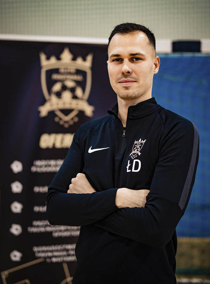 Trener Łukasz Dziewiątka